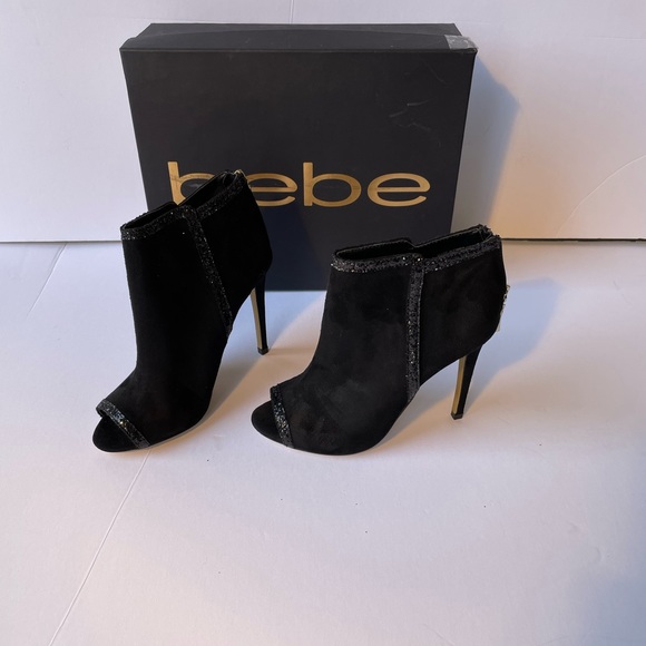 BNIB bebe Adalyyn Suede Peep Toe Booties - Picture 3 of 10